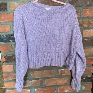 Beautiful short purple sweater made of shell 🐚 by H&M